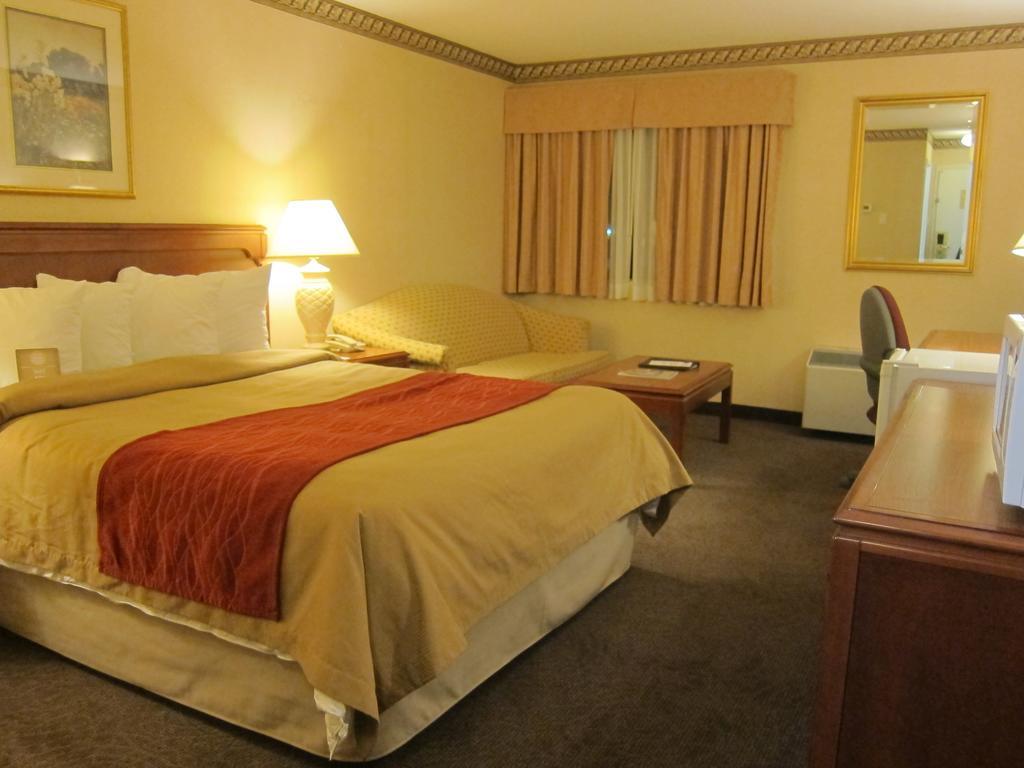 Comfort Inn Meadowvale Mississauga Kültér fotó