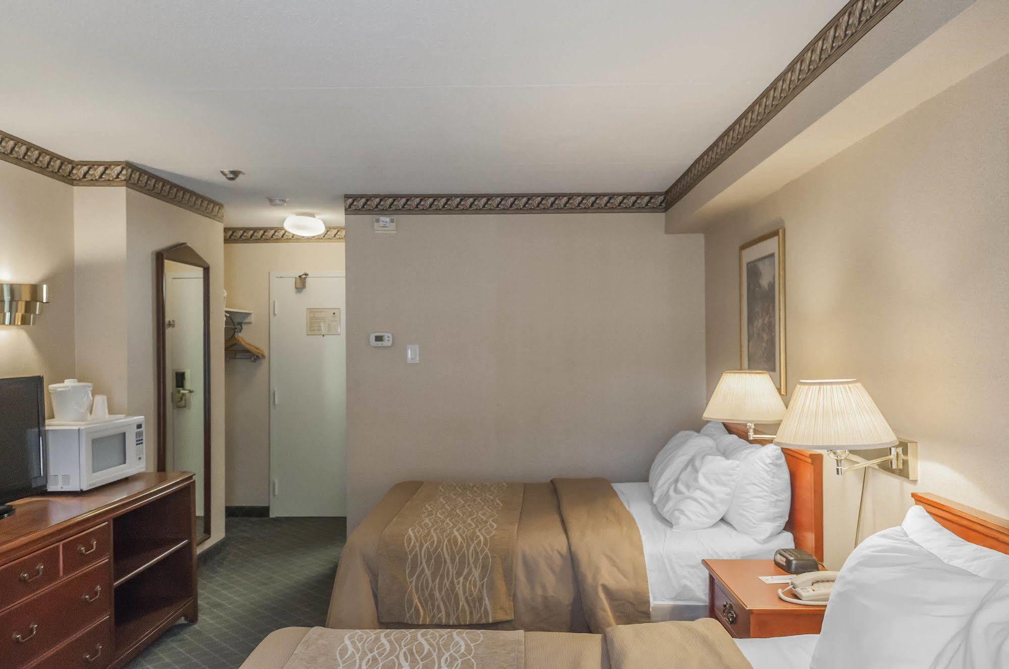 Comfort Inn Meadowvale Mississauga Kültér fotó