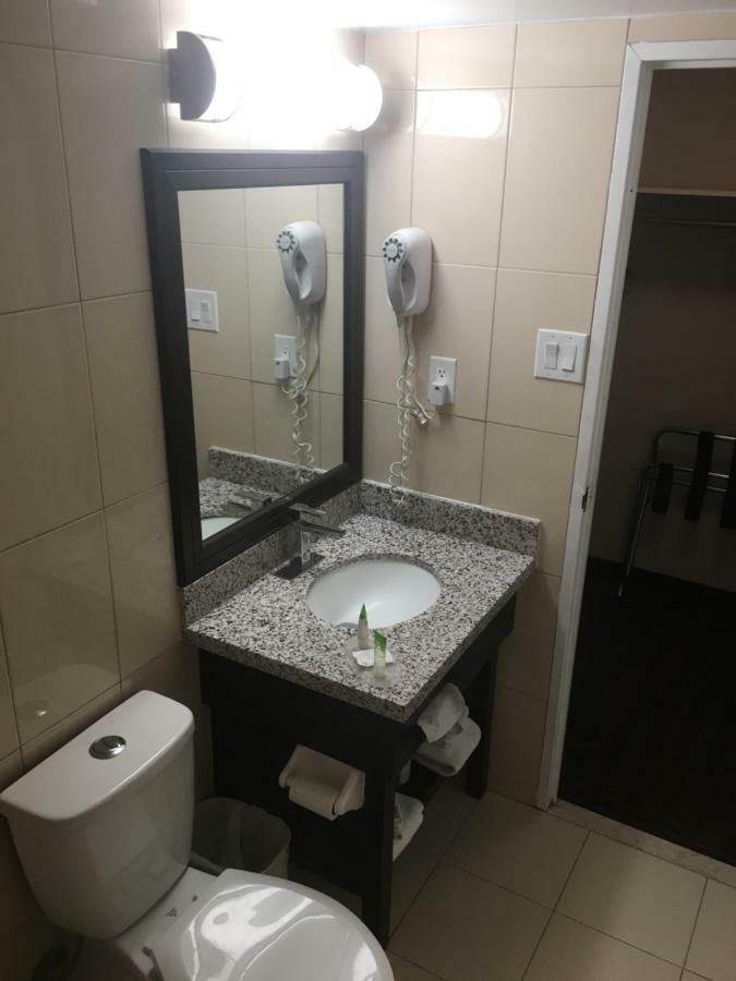 Comfort Inn Meadowvale Mississauga Kültér fotó